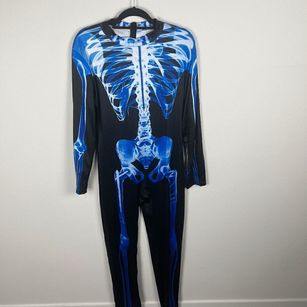 NWT Halloween Skull onesie